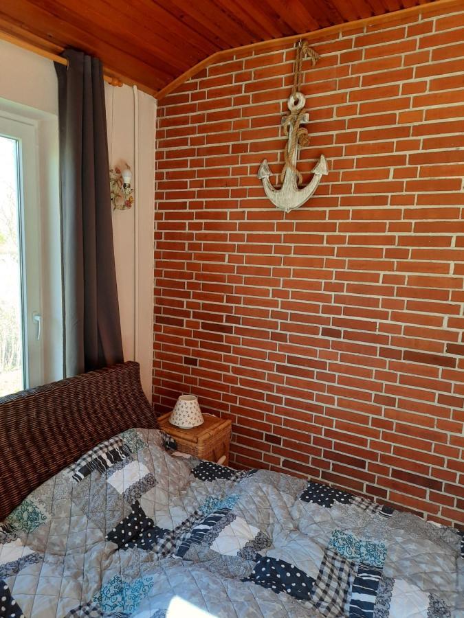 Ferienhaus In Buesumer Deichhausen - Buesum An Der Nordsee Fuer Bis Zu 9 Personen Buitenkant foto