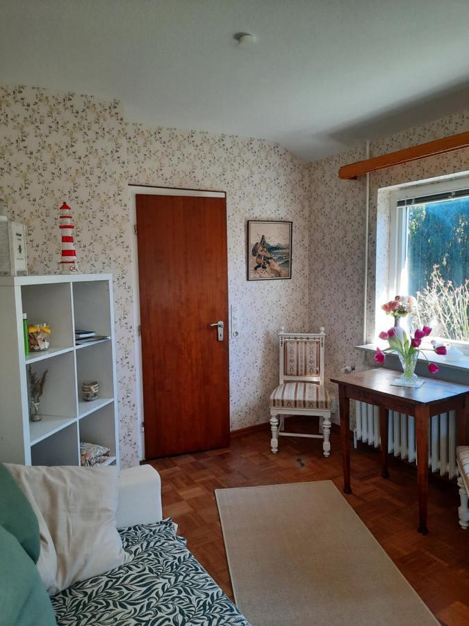 Ferienhaus In Buesumer Deichhausen - Buesum An Der Nordsee Fuer Bis Zu 9 Personen Buitenkant foto